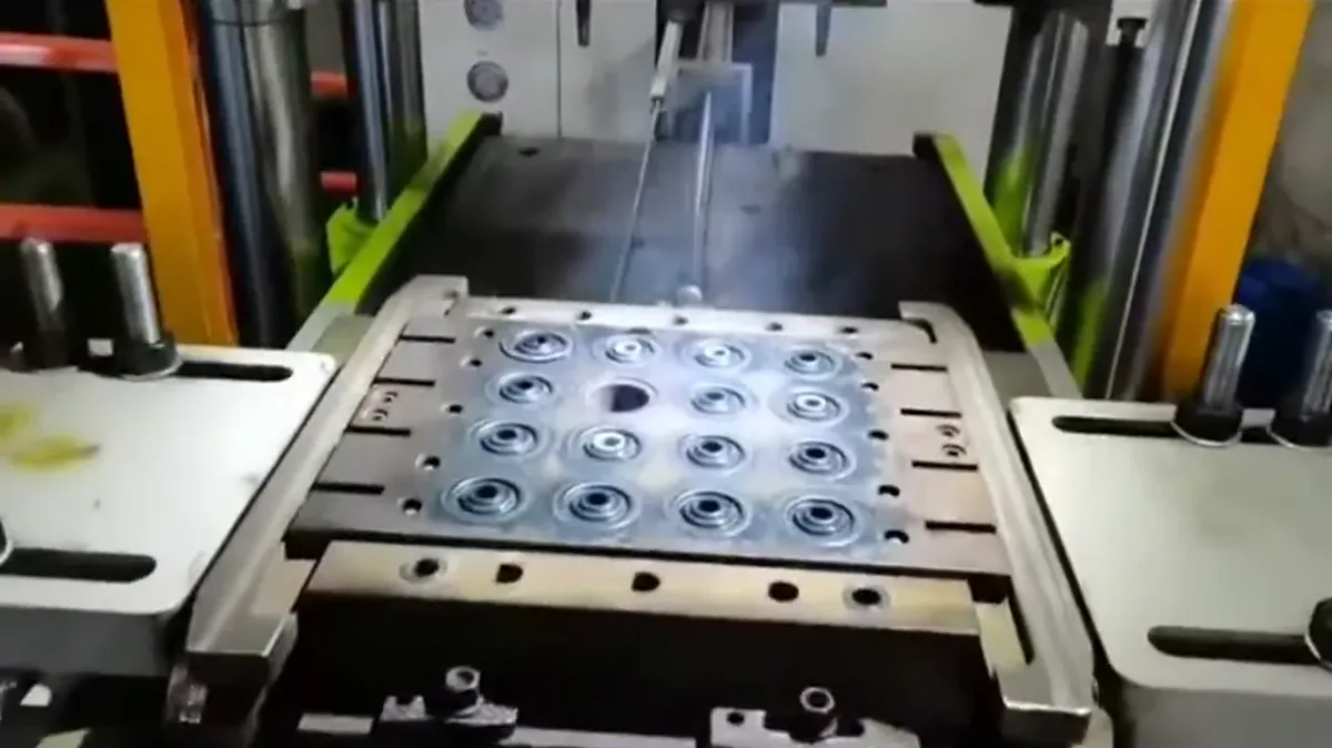 多腔橡胶模压与硫化作业